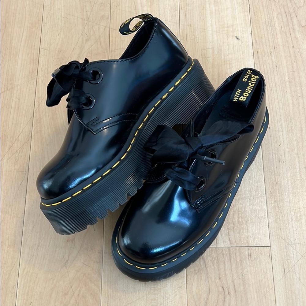 Dr. Martens HOLLY LEATHER PLATFORM SHOES 6 - Picture 6 of 16